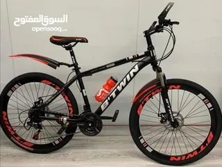  4 بسكليت بحالة الوكاله معو كل العده تبعتو