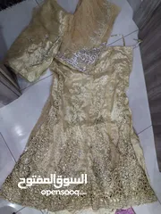 2 للبيع فساتين جديده احجام مختلفه