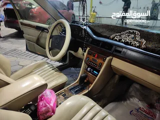  16 مرسيديس بنز E300