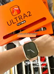  3 ساعة الترا الذكية الإصدار الجديد بالحجم الكبير لون فضي معها 7 قشاطات تدعم iOS & android تصميم انيق
