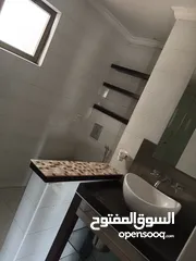  7 روف مفروش بالجاردنز سوبر ديلوكس مع تراس ذات إطلالة رائعة للايجار 300دينار شهري
