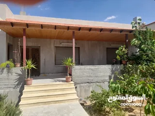  1 بيت للبيع مساحة الارض، الضليل 500 متر على شارعين ..