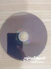  2 قرص (FIFA 18) للبيع  مستعمل مرتين فقط ولا ضربه في حاله الوكاله