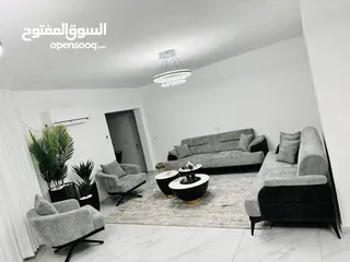  12 "دلل منزلك بلمسة من الفخامة والراحة مع طقم الجلوس الرائع المكون من 7 مقاعد!