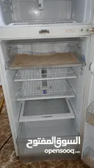  4 ثلاجة ال جي مستعمل لون ابيض...