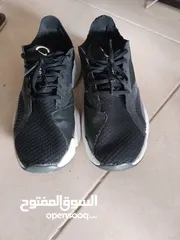  4 نايك للبيع بحالة ممتازة جدا نمرة 41 الاصلي 100% مريح جدا في اللبس