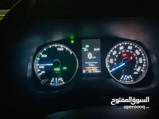  10 Toyota RAV4_LE/AWD 2022