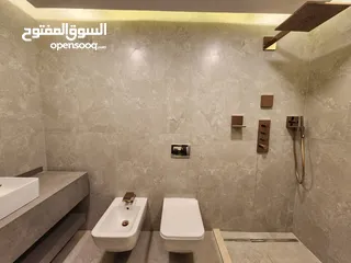  4 شقة فارغة للبيع في خلدا  ref : 14348