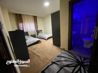  16 شقق مفروشه للايجار اليومي ومزارع واكواخ  ومسابح مع اجمل الاطلالات خصوصيه كامله