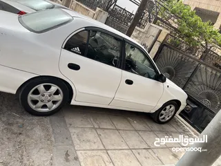  1 بيع اكسنت السعر غير قابل للتفاوض