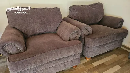  4 اثاث للبيع حسب الوصف