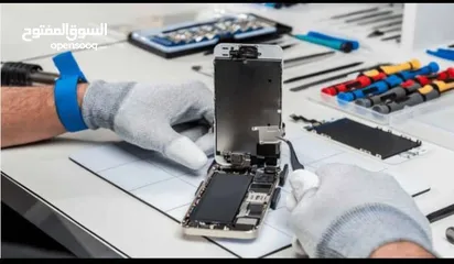  2 يوجد عمل صيانه اجهزه خلويات  وكمبيوتر عدد الموظفون المطلوبين 2 لديهم خبره ممتازه