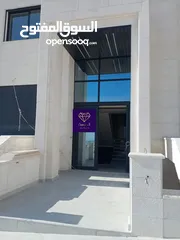  2 شقة شبه أرضية فخمه ومميزة لم تسكن لقطه وبسعر مغري جداا يا بلاش عرض خاص ع اخر شقة ضاحية الرشيد
