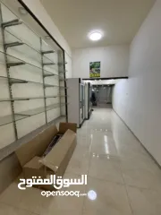  1 محل تجاري في نابلس شارع سفيان   على الشارع للبيع