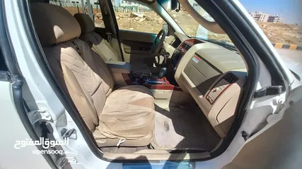  28 فورد اسكايب فل بفتحه فحص 3 جيد لون ابيض لؤلؤي بسعر مغري قابل للبدل