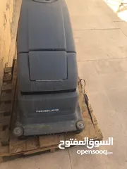  7 ماكينات تنظيف سجاد وجلي بلاط امريكيه للبيع