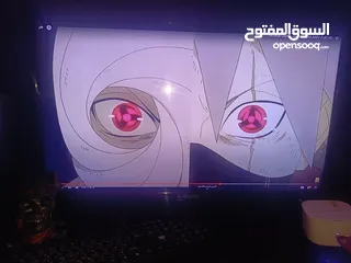  1 شاشه 32 بوصه شبه جديده