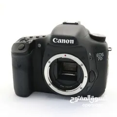  2 للبيع كاميرا كانون 7D  مع جميع ملحقاتها