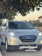  4 هيونداي توسان 2013 بالرخصة للبيع