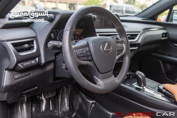  16 Lexus UX300e 2022