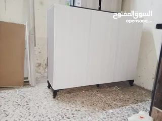  4 خزانة متعددة الاستعمالات