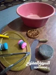  19 اكثر من 300 قطعة