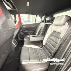  15 VW GOLF GTI MK8 النسخة المميزة بالسعر المميز