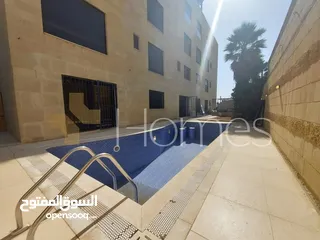  4 شقة مع حديقة ومسبح للبيع في عبدون  بمساحة بناء 260م
