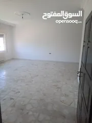  2 شقة فارغة للايجار في منطقة الجبيهة خلف السيفوي قرب كازية اللوزي من المالك مباشرة