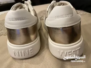  16 بوتين جداد مقاس 39 من ماركة Nine West