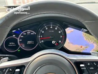  2 Porsche Cayenne model 2020 V6