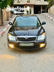  9 سكودا رمش 2010 استيراد شخصي فل اضافات مع فتحة اصلية واضوية زنون