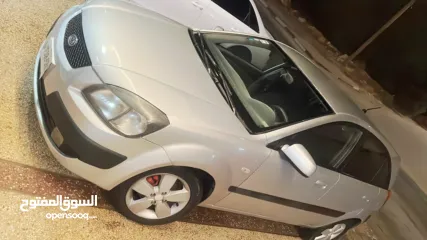  3 كيا ريو 2007