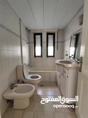  13 شقة غير مفروشة للإيجار – الطيرة  شارع روما