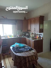  10 عماره مميزه في حي مميز بسعر جيد مناسبه لعائله مدخل مستقل قوشان مفروز اربع طوابق كل طابق مسطح 155 متر