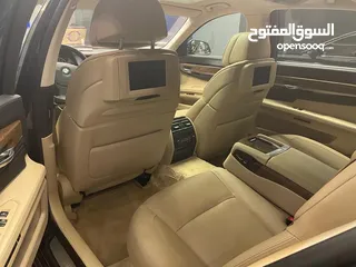  8 للبيع BMW 750Li