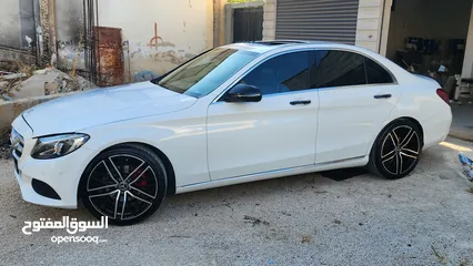  6 MERCEDEC BENZ C200 YEAR 2017 سيارة مميزة جدا جدا 6 انظمة قيادة السعر على الكاش فقط والسعر نهائي ..