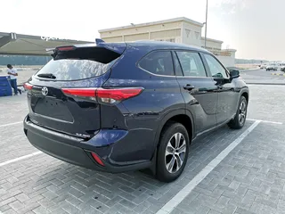  6 Toyota Highlander XLE - 2021- Blue