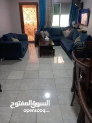  6 شقتين ارضي 70+70مترللبيع او بدل تكسي عمان