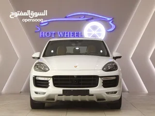  2 PORSCHE CAYENNE GTS 2016