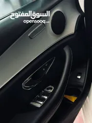  4 Mercedes E220