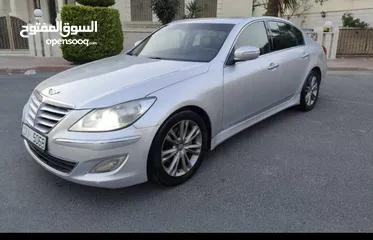  3 هيونداي جينسس 2013 GLS