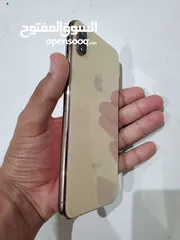  2 ايفون XS Max ذهبي