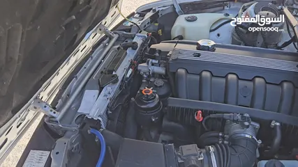  11 بوز النمر مواصفات كاملة . 1990 E30 M-technic II. كل اشي راكب أصلي BMW