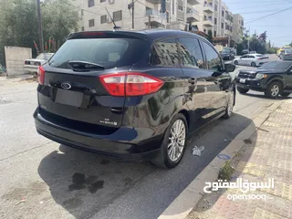  5 Ford C-max 2013 black  فورد سي ماكس 2013 لون اسود ملوكي  مالك اول مميزه ممشى جدا قليل