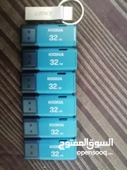  1 فلاشات kloxlA مساحه 32 جيجا بايت الكميه ست فلاشات 32 وواحده 8 جيجا