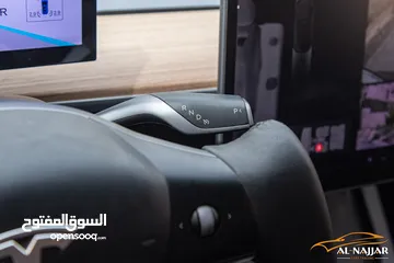  13 Tesla Model 3 2023 Standard plus   السيارة مميزة جدا و قطعت مسافة 7,000 كيلو متر فقط فقط