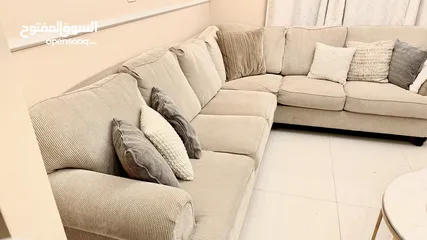  4 طقم زاوية أمركي ب حالة جيدة