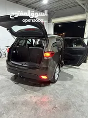  2 كيا كارينز 2016