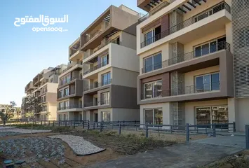  1 شقة فاخرة فى palm hills new Cairoبمقدم 5% وتقسيط على 8 سنين